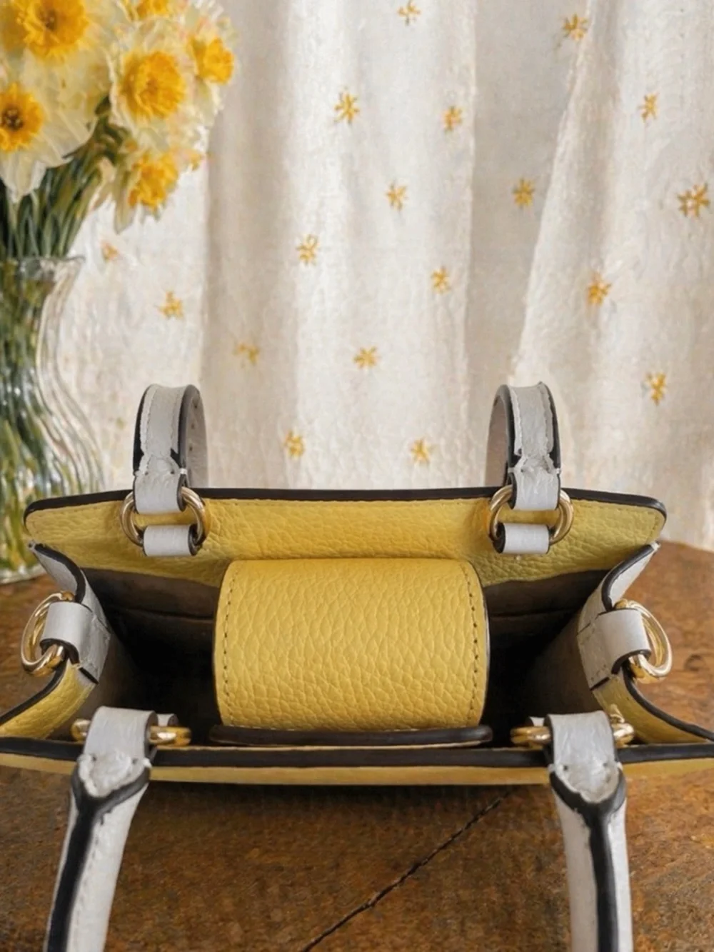 COACH Yellow & White Leather Mini Satchel with Gold Hardware😍😍😍😍 - Picture 3 of 13